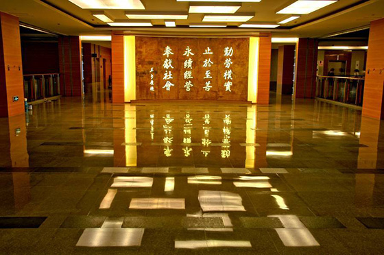 采用花火视频下载APP官方免费防火板装修的厦门长庚医院大厅